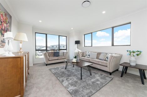 Photo of property in 45 Drumconnell Drive, Flat Bush, Auckland, 2019