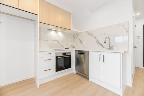 Photo of property in 8/60 Triangle Road, Massey, Auckland, 0614