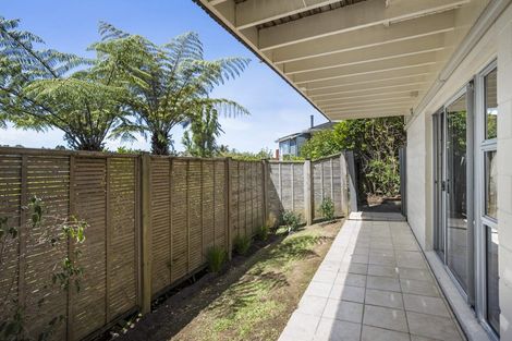 Photo of property in 11 Hague Place, Birkenhead, Auckland, 0626