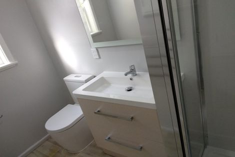 Photo of property in 88 Newlands Road, Newlands, Wellington, 6037