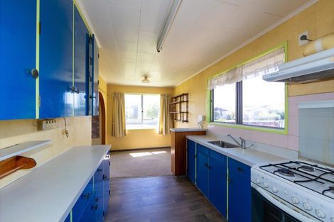 Photo of property in 30 Shortland Street, Tamatea, Napier, 4112