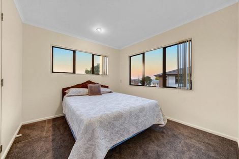 Photo of property in 8 Omana Road, Papatoetoe, Auckland, 2025
