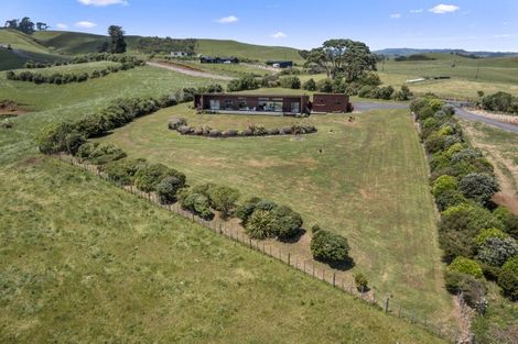 Photo of property in 812 Ruapuke Road, Raglan, 3296