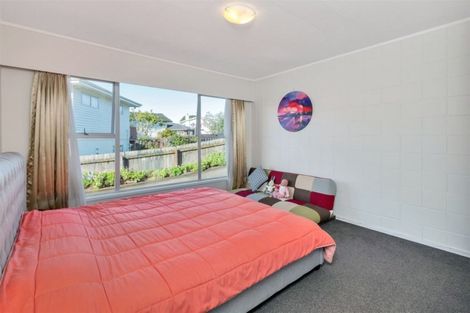 Photo of property in 7 Spence Road, Henderson, Auckland, 0612
