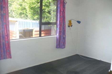 Photo of property in 2/221 Don Buck Road, Massey, Auckland, 0614