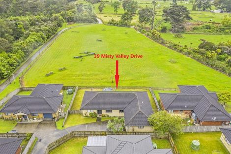 Photo of property in 39 Misty Valley Drive, Henderson, Auckland, 0612