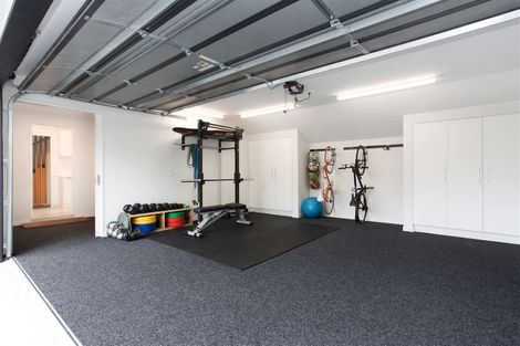 Photo of property in 11 Heathfield Avenue, Fendalton, Christchurch, 8014