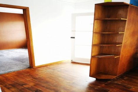 Photo of property in 2/430 Mount Albert Road, Mount Roskill, Auckland, 1041