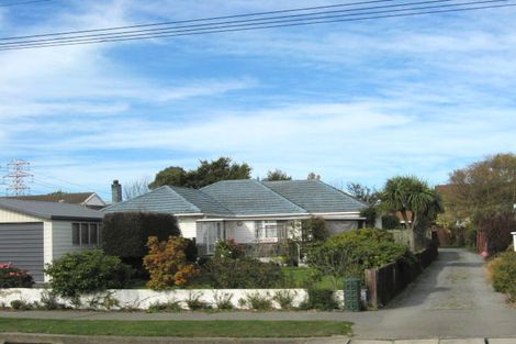 Photo of property in 2/99a Middlepark Road, Sockburn, Christchurch, 8042