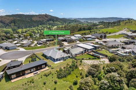 Photo of property in 17 Manatu Close, Whangamata, 3691