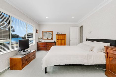 Photo of property in 20 Matakatia Parade, Matakatia, Whangaparaoa, 0930