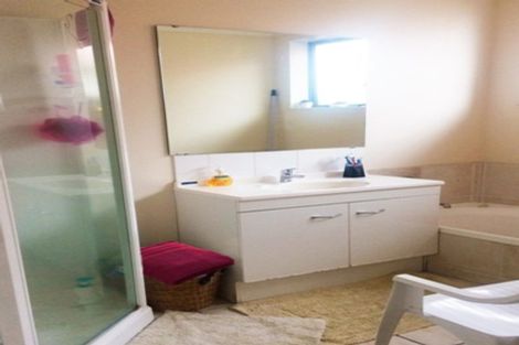 Photo of property in 4 Frederick Reece Drive, The Gardens, Auckland, 2105