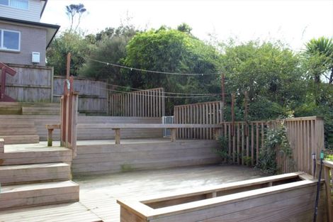 Photo of property in 76a Tamahere Drive, Glenfield, Auckland, 0629