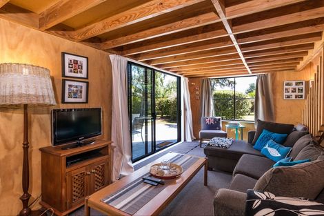 Photo of property in 18 Susan Lane, Kinloch, Taupo, 3377