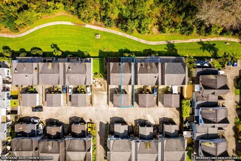 Photo of property in 9l Clearwater Cove, West Harbour, Auckland, 0618