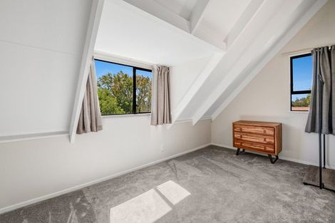 Photo of property in 14 Mallard Place, Unsworth Heights, Auckland, 0632