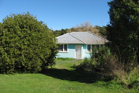 Photo of property in 42 Dover Road, Wainuiomata, Lower Hutt, 5014