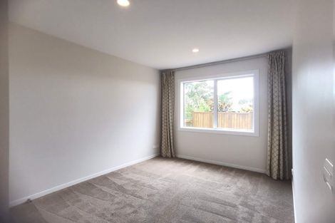Photo of property in 1004a East Coast Road, Northcross, Auckland, 0630