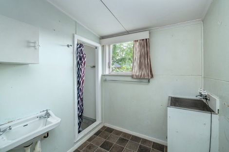 Photo of property in 1 Mckenzie Terrace, Carterton, 5713