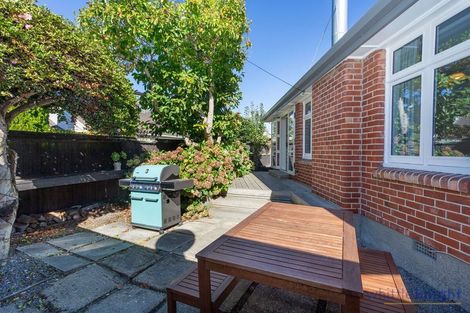 Photo of property in 71 Hamilton Avenue, Ilam, Christchurch, 8041