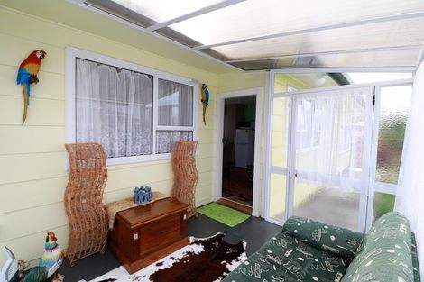 Photo of property in 5 Edward Street, Pahiatua, 4910