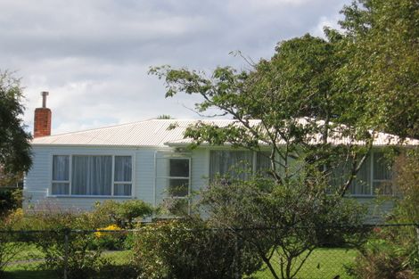 Photo of property in 12 Alan Avenue, Henderson, Auckland, 0610