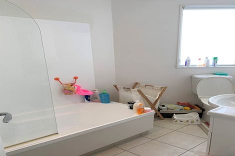 Photo of property in 1 Luxford Street, Berhampore, Wellington, 6023