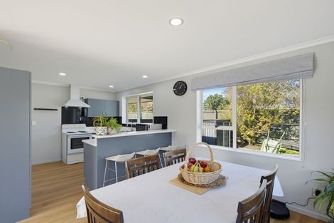Photo of property in 5a Woodgrove Avenue, North New Brighton, Christchurch, 8083