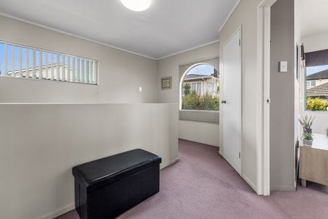 Photo of property in 2/883 East Coast Road, Northcross, Auckland, 0632