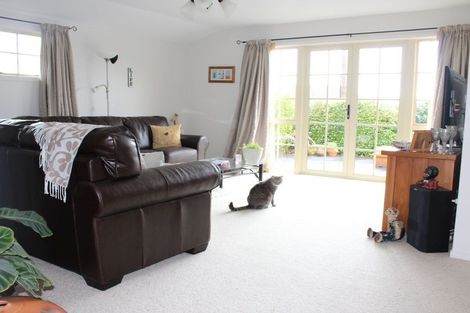 Photo of property in 52 Chaucer Street, Leamington, Cambridge, 3432