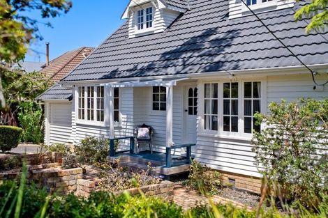 Photo of property in 41 Montgomery Avenue, Rothesay Bay, Auckland, 0630