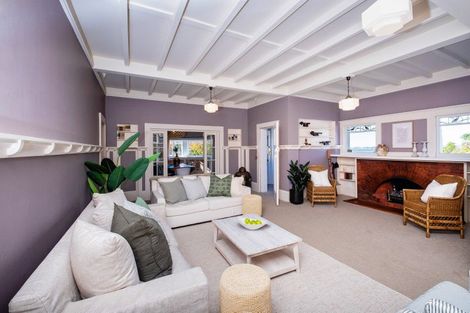 Photo of property in 7 Cobden Lane, Bluff Hill, Napier, 4110