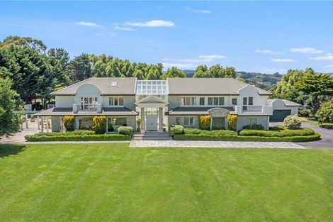 Photo of property in Lochlands, 377 Grays Road, Pauatahanui, Porirua, 5381