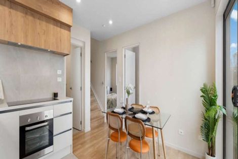 Photo of property in 10a Helleur Road, Massey, Auckland, 0614