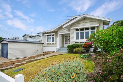 Photo of property in 6 Admiral Beatty Avenue, Mount Roskill, Auckland, 1041