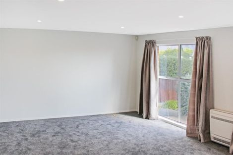 Photo of property in 19 Rutherglen Avenue, Ilam, Christchurch, 8041