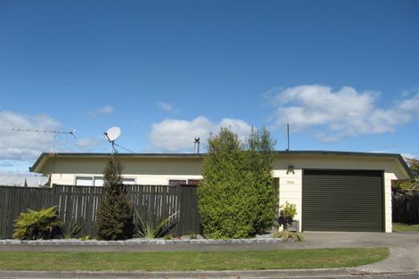 Photo of property in 1/5 Shera Street, Acacia Bay, Taupo, 3330