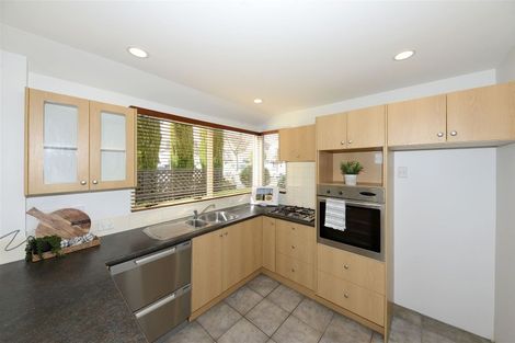 Photo of property in 30 Oakford Close, Riccarton, Christchurch, 8011