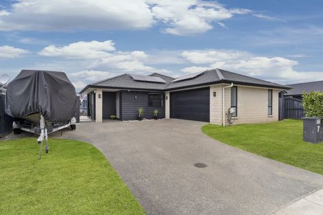 Photo of property in 7 Livingstone Drive, Papamoa Beach, Papamoa, 3118