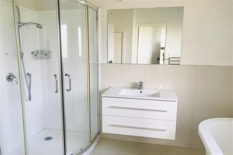 Photo of property in 75 Park Rise, Campbells Bay, Auckland, 0630