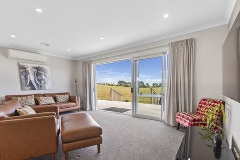 Photo of property in 11 Leith Road, Okato, New Plymouth, 4374