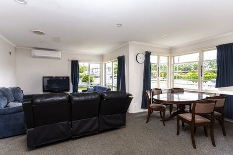 Photo of property in 55 Kirkwood Avenue, Upper Riccarton, Christchurch, 8041