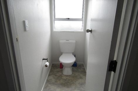 Photo of property in 2/4 Kereru Street, Two Mile Bay, Taupo, 3330