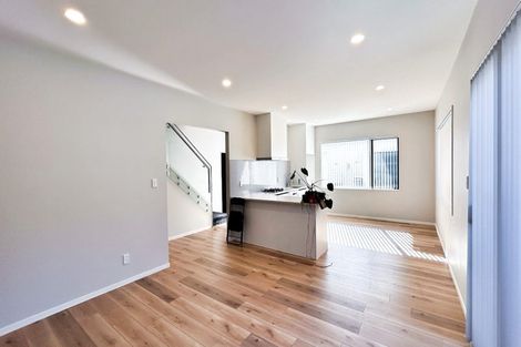 Photo of property in 24e Poinsettia Place, Henderson, Auckland, 0610