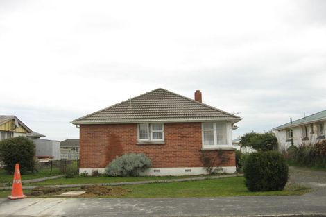 Photo of property in 11 Manapouri Street, Strathern, Invercargill, 9812