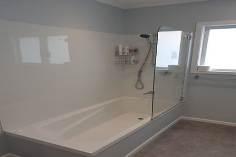 Photo of property in 3 Stevenson Road, Clarks Beach, 2122