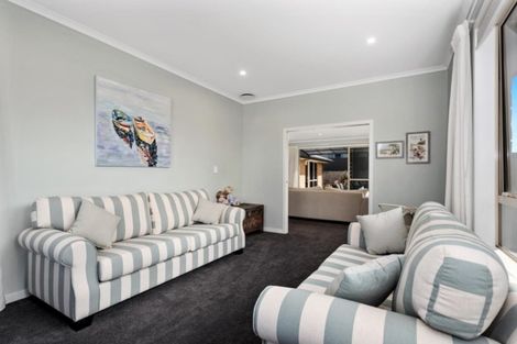 Photo of property in 111 Penetaka Heights, Pyes Pa, Tauranga, 3112