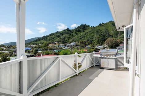 Photo of property in 9 Lincoln Street, Picton, 7220