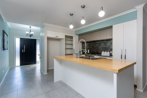 Photo of property in 74a Park Road, Carterton, 5713