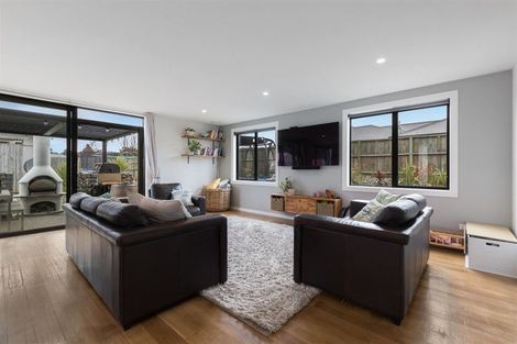 Photo of property in 9 Little Maude Drive, Lake Hawea, Wanaka, 9382